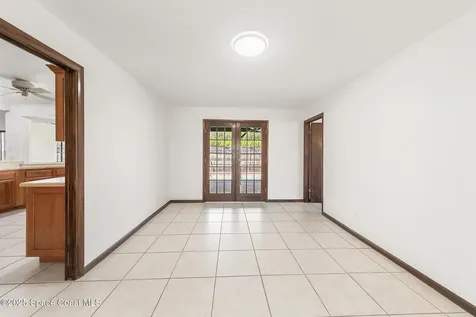 724 Puesta Del Sol Plaza Indialantic FL 32903