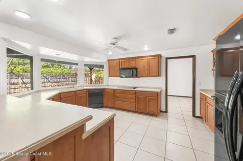 724 Puesta Del Sol Plaza Indialantic FL 32903
