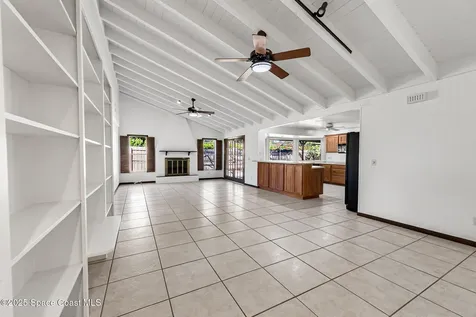 724 Puesta Del Sol Plaza Indialantic FL 32903