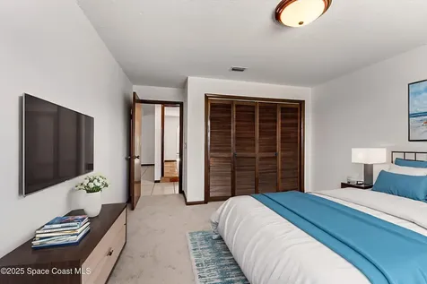 724 Puesta Del Sol Plaza Indialantic FL 32903