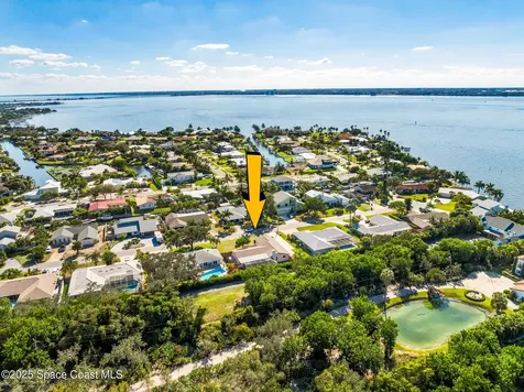 724 Puesta Del Sol Plaza Indialantic FL 32903