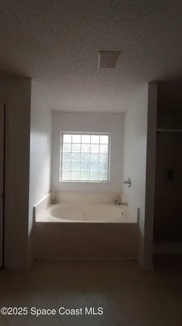 534 White Plains Avenue SW Palm Bay FL 32908