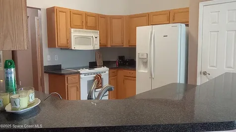 534 White Plains Avenue SW Palm Bay FL 32908