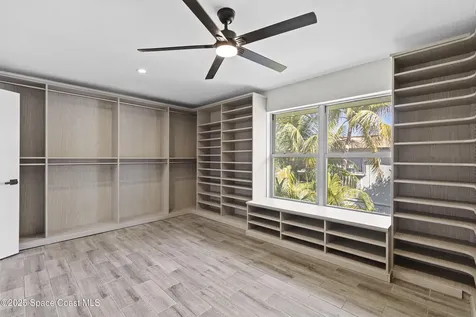 809 W Oakland Park Boulevard Oakland Park FL 33311