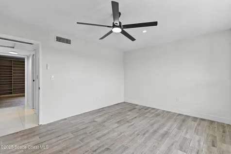 809 W Oakland Park Boulevard Oakland Park FL 33311