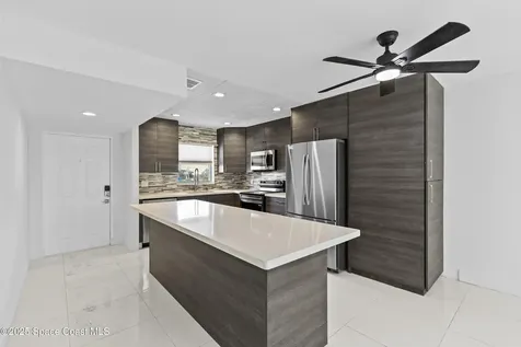 809 W Oakland Park Boulevard Oakland Park FL 33311