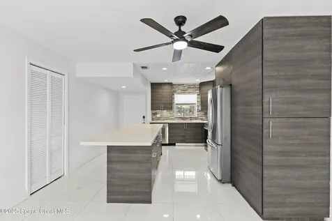 809 W Oakland Park Boulevard Oakland Park FL 33311