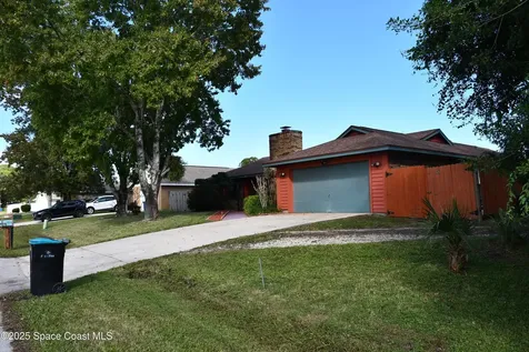 1273 Roslyn Avenue NW Palm Bay FL 32907