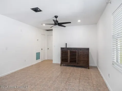 1435 17th Court SW Vero Beach FL 32962