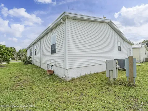 7620 Boxelder Road E Micco FL 32976