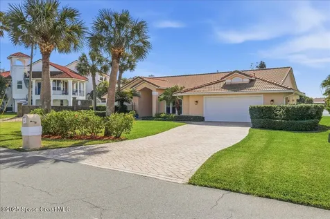 30 Indian Village Trail Cocoa Beach FL 32931