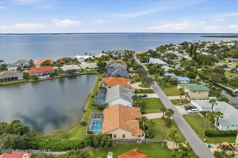30 Indian Village Trail Cocoa Beach FL 32931