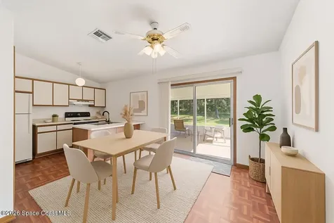 1421 Grand Court NW Palm Bay FL 32907