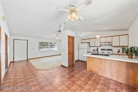 1421 Grand Court NW Palm Bay FL 32907