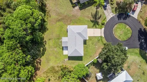 1421 Grand Court NW Palm Bay FL 32907
