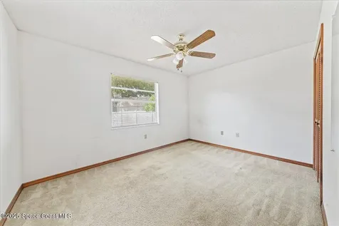1421 Grand Court NW Palm Bay FL 32907