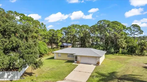 1421 Grand Court NW Palm Bay FL 32907