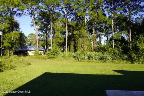 1421 Grand Court NW Palm Bay FL 32907