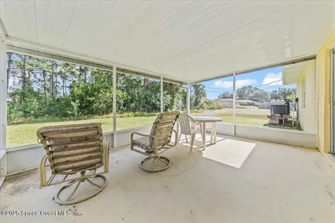 1421 Grand Court NW Palm Bay FL 32907