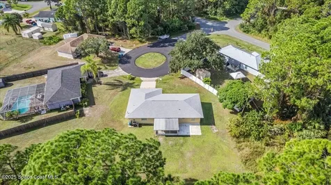 1421 Grand Court NW Palm Bay FL 32907