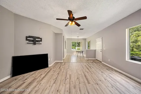 18199 Paradise Point Drive Tampa FL 33647