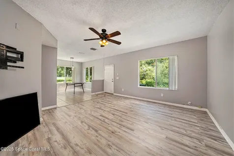 18199 Paradise Point Drive Tampa FL 33647