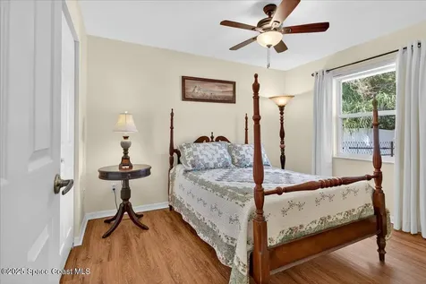 467 Caravan Terrace Sebastian FL 32958
