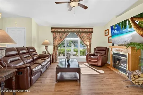 467 Caravan Terrace Sebastian FL 32958