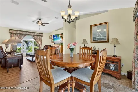 467 Caravan Terrace Sebastian FL 32958