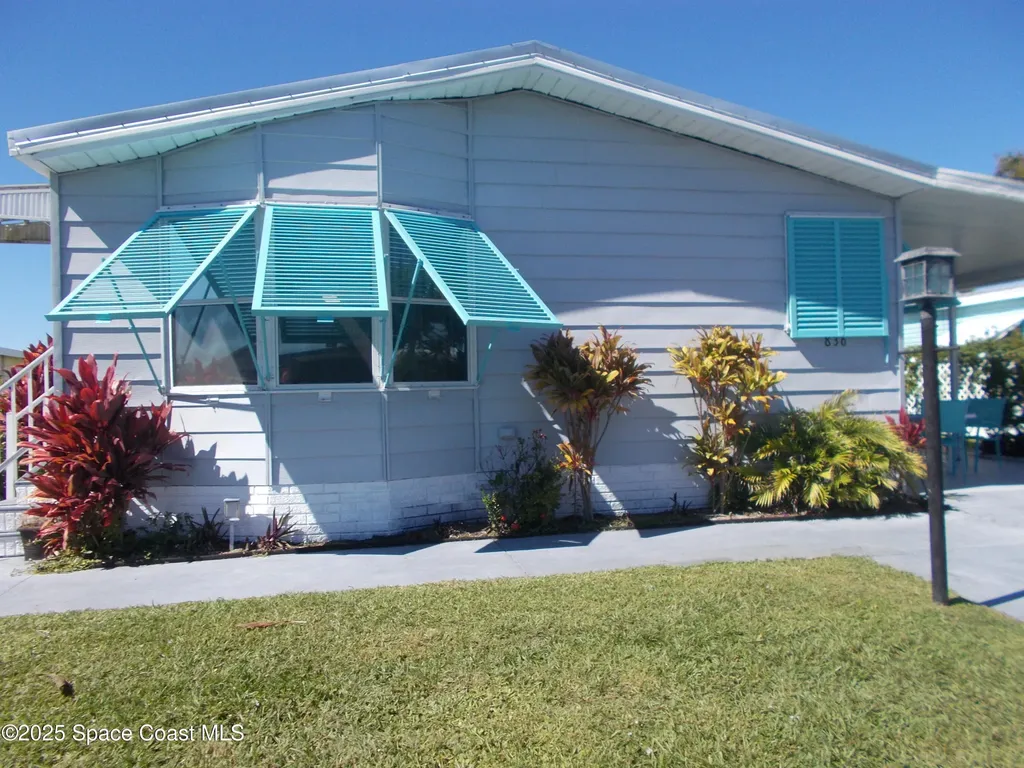 836 Hyacinth Circle E Barefoot Bay FL 32976