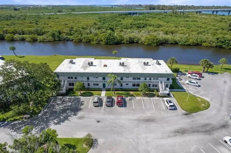 2800 Indian River Boulevard Vero Beach FL 32960