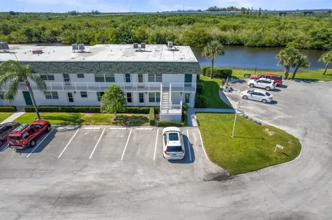 2800 Indian River Boulevard Vero Beach FL 32960