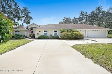 2537 Evergreen Avenue Titusville FL 32796