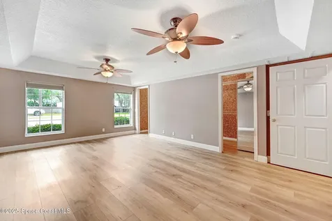 2537 Evergreen Avenue Titusville FL 32796