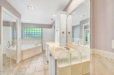 2537 Evergreen Avenue Titusville FL 32796