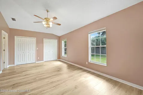 2537 Evergreen Avenue Titusville FL 32796