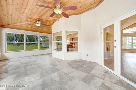 2537 Evergreen Avenue Titusville FL 32796