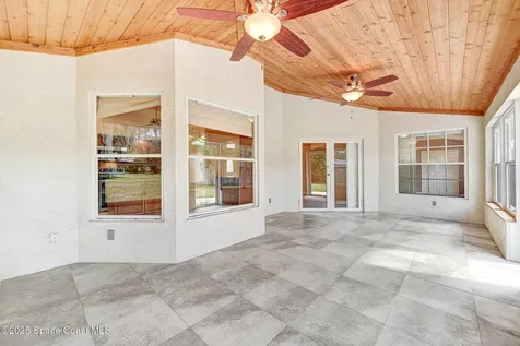 2537 Evergreen Avenue Titusville FL 32796