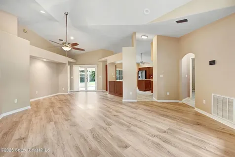 2537 Evergreen Avenue Titusville FL 32796