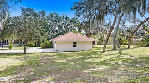 2537 Evergreen Avenue Titusville FL 32796