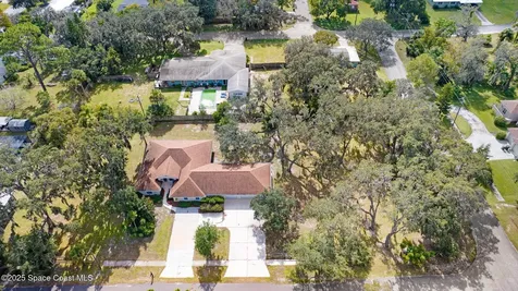 2537 Evergreen Avenue Titusville FL 32796