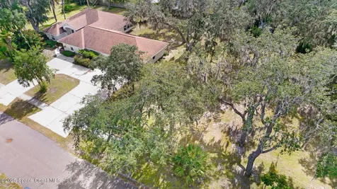 2537 Evergreen Avenue Titusville FL 32796