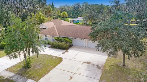 2537 Evergreen Avenue Titusville FL 32796