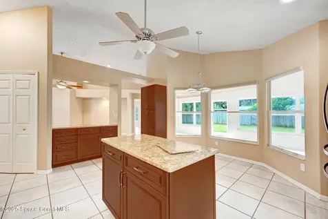 2537 Evergreen Avenue Titusville FL 32796