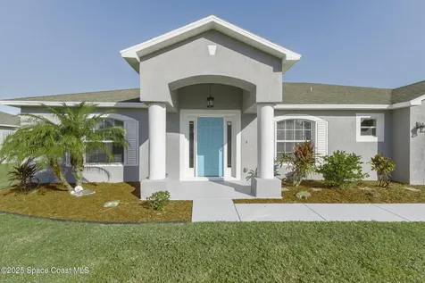 517 Hamwood Street SW Palm Bay FL 32908