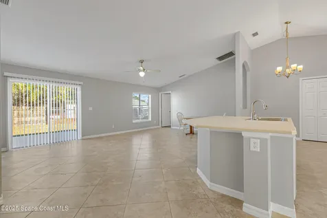 517 Hamwood Street SW Palm Bay FL 32908