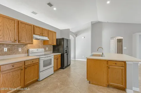 517 Hamwood Street SW Palm Bay FL 32908