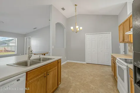517 Hamwood Street SW Palm Bay FL 32908