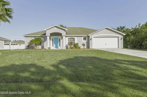 517 Hamwood Street SW Palm Bay FL 32908