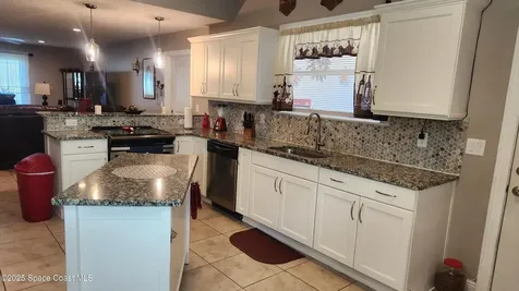 290 District Street SE Palm Bay FL 32909